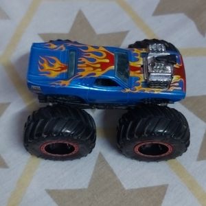 Monster truck